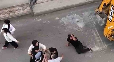 Bursa'da kürekli yumruklu kavga kamerada