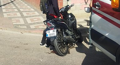 Bursa'da otomobil ile motosiklet çarpıştı: 3 yaralı