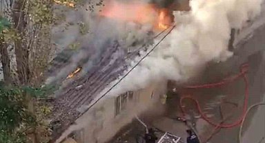 Bursa'da tek katlı ev alevlere teslim