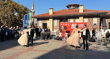 Bursa'nın dört bir yanında Cumhuriyet Bayramı coşkusu
