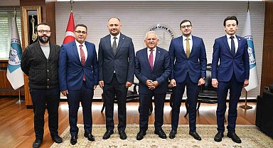 Büyükkılıç, Şuşa Azerbaycan Evi'nin başkan ve yönetimini aırladı