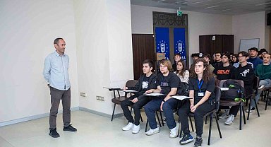 Büyükşehir'de stajyerlere oryantasyon eğitimi
