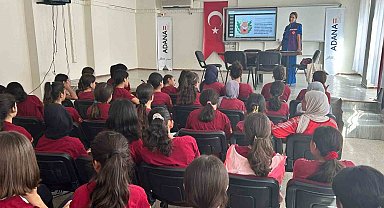 Büyükşehir'den 140 kız çocuğuna farkındalık eğitimi verildi
