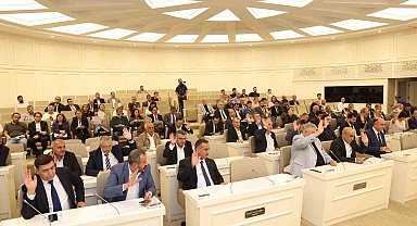 Büyükşehir'den çiftçilere üzüm sıkma makinesi ve sera projesi desteği