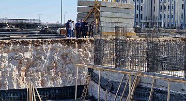 Çalıştığı inşaattan düşen işçi yaralandı