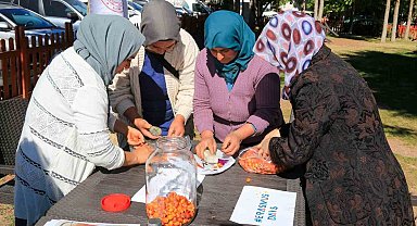 Çameli'nde kadınlara doğal yollarla 'alıç sirkesi' yapımı eğitimi