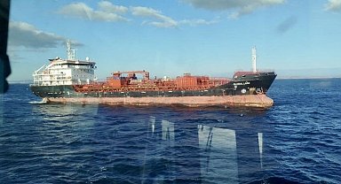 Çanakkale Boğazı'ndan geçen boş tanker makine arızası yaptı