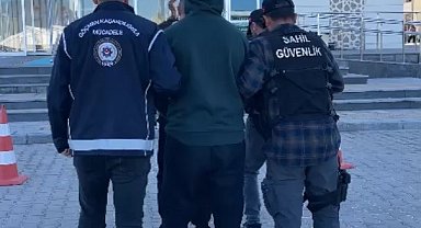 Çanakkale'de göçmen kaçakçılığı operasyonu: 79 kaçak göçmen ile 2 organizatör yakalandı