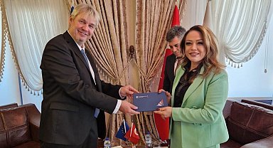 Çek Cumhuriyeti Ankara Büyükelçisi'nden Türk şirketlerine yatırım çağrısı