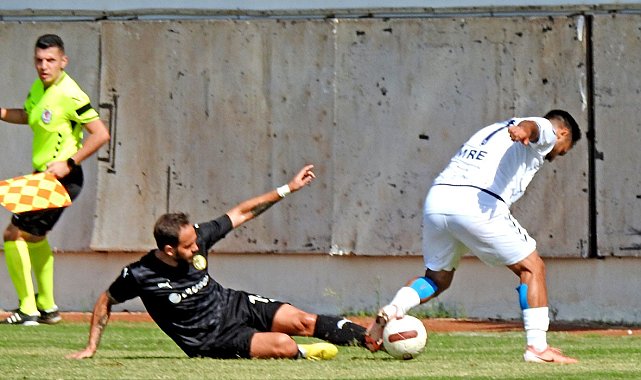 Çeşme Belediyespor lige mağlubiyetle başladı