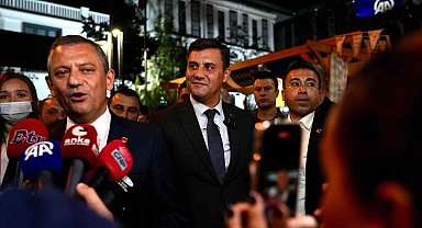 CHP Genel Başkanı Özel, Manisa'da tiyatro sezonunun açılışına katıldı