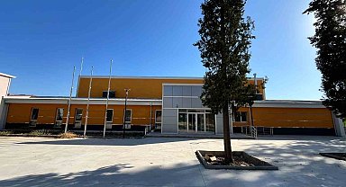 Çine'de gençlik merkezi ve yüzme havuzu gün sayıyor