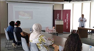 Çocuk Sağlığı ve Hastalıkları Uzmanı Doç. Dr. Ahmet Sami Yazar: "Bebeğin sağlıklı gelişimi için anne sütü şarttır"