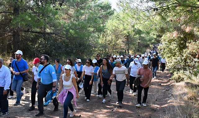 ÇOMÜ'de Dünya Yürüyüş Günü Etkinliği Gerçekleştirildi