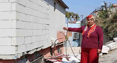 Çöp kamyonunun zarar verdiği evi ev sahibi kendi imkanıyla yaptırmış