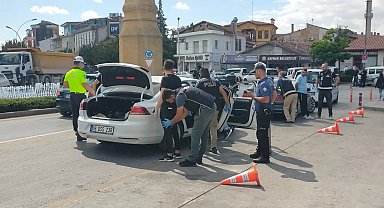 Çorum'da polis ekiplerinin şok uygulamaları sürüyor