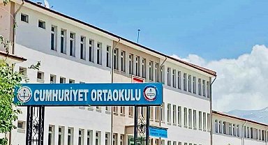 Cumhuriyet Ortaokulu öğretmenlerinden Derin vefat etti