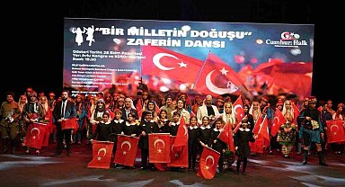 Cumhuriyet'in 101. yılında zaferin dansı sahnelendi