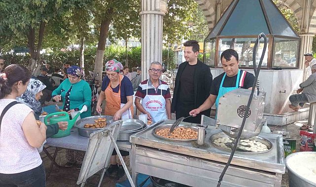 Denizli'de iş adamı Sözkesen vefatının 15. yılında unutulmadı