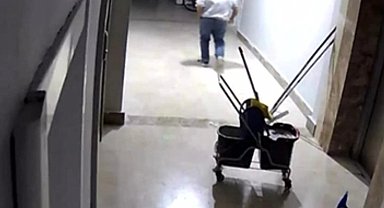 Depreme 10'uncu katta yakalanan temizlik işçisi böyle kaçtı