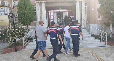 Didim'de 4 göçmen kaçakçısı karaya çıkarken suçüstü yakalandı