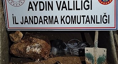 Didim'de kaçak kazıya jandarmadan suçüstü