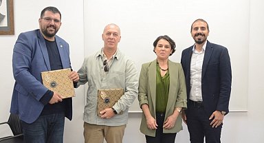 DİLKOM'da kekemelik konuşuldu