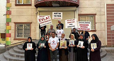 Diyarbakır anneleri "aileler dağıtıldı" haberlerine tepki gösterdi