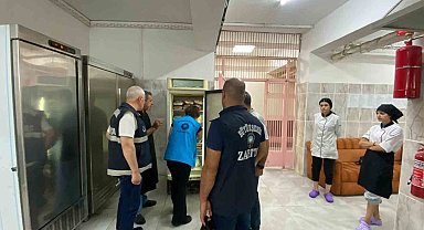 Diyarbakır'da iki okulda tarihi geçmiş 80 kilo ete el konuldu
