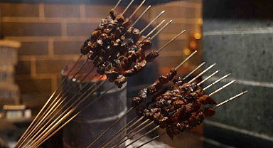 Diyarbakır'daki festivalde tescilli ciğer ve kadayıfın satışları ikiye katlandı