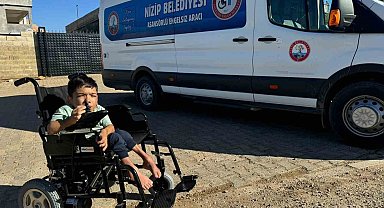 Doğan, vatandaşın akülü sandalye isteğini yerine getirdi