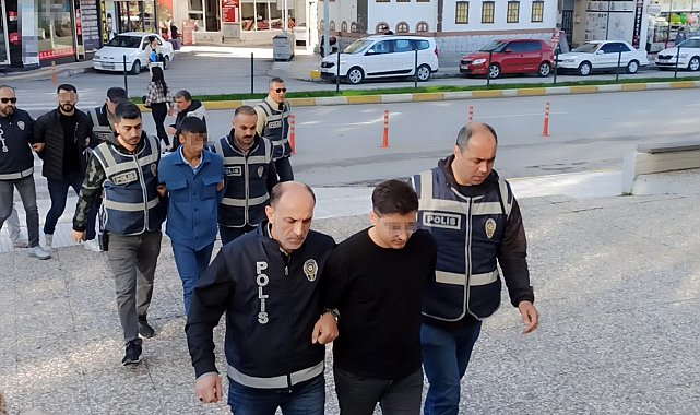 Dolandırıcılar kurdukları tuzağa 405 kişiyi düşürdü: 5 milyon liralık vurgun yapan dolandırıcılar adliyede
