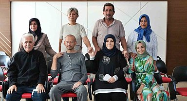 Dört ameliyathanede eş zamanlı yapılan operasyonlarla 8 hayat birbirine çapraz bağlandı