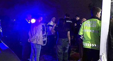 Düğün salonu boks ringine döndü: Davetliler böyle kaçıştı