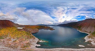 Dünyanın gözbebeği Nemrut Krater Gölü'nde sonbahar güzelliği