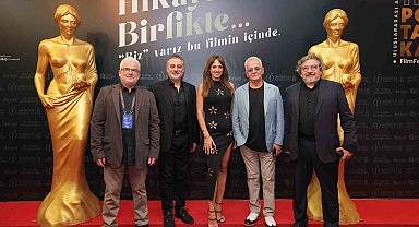 Dünyayı kasıp kavuran oyunun Türk filmi uyarlaması Takıntılar'ın galasına büyük ilgi