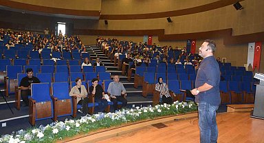 Düzce Üniversitesi beden dilini öğretti