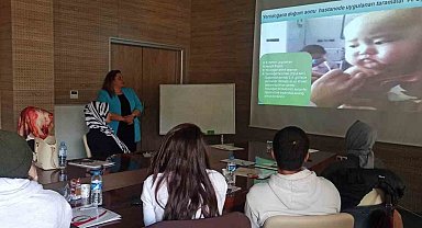 Ebe ve hemşirelere Gebe Bilgilendirme Sınıfı Programı kapsamında eğitim verildi