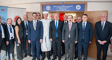 EBYÜ'de Türk Dünyası Kütüphanesi kuruldu