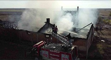 Edirne'de çiftlik yangını: Tavuklar ve arılar telef oldu