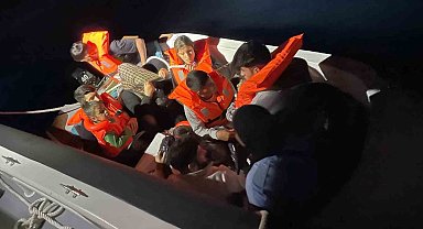 Edremit açıklarında 3'ü çocuk 11 düzensiz göçmen yakalandı