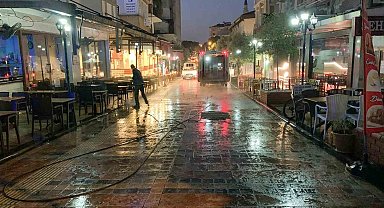 Efeler Belediyesi'nden Sevgi Yolu'nda temizlik çalışması