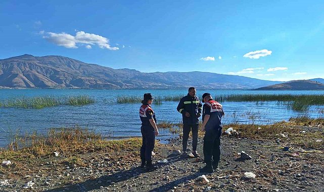 Elazığ'da jandarma ekipleri vatandaşları çevre kirliliği konusunda bilgilendirdi