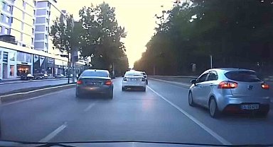 Elazığ'da makas atarak ilerleyen sürücü trafiği tehlikeye soktu