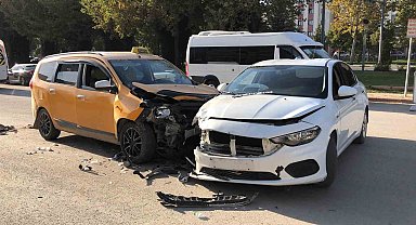 Elazığ'da trafik kazası: 2 yaralı