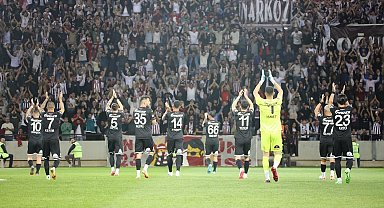 Elazığsporlu taraftarlardan hakem tepkisi