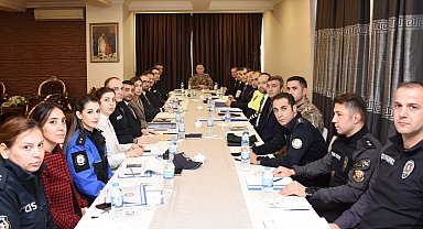 Emniyet Müdürü Baybaba, şube müdürleriyle toplantı yaptı