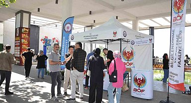 Emniyetten Dicle Üniversitesi'nde öğrencilere yönelik bilgilendirme faaliyeti