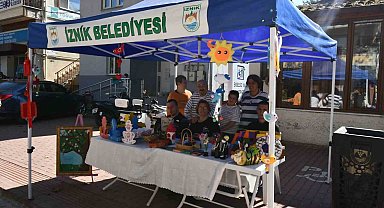 Engelsiz Yaşam Merkezi'nin el emeği ürünleri İznik Panayırı'nda