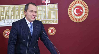 Erbakan: " Türkiye Cumhuriyeti Devleti'ni, ordumuzu, güvenlik güçlerimizi aciz gösterir"